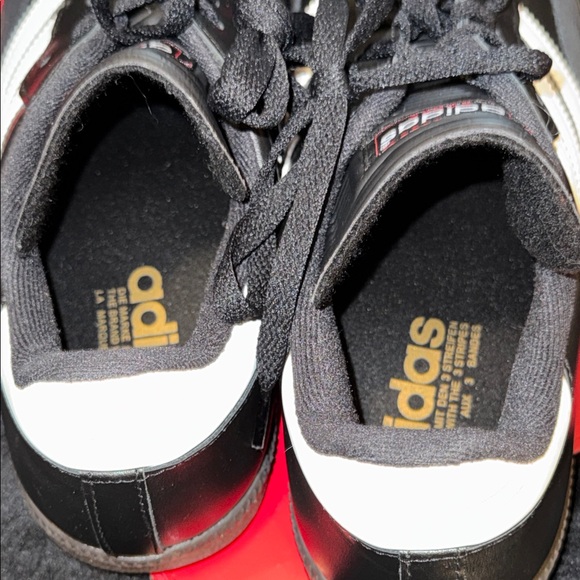 Adidas SAMBAS Black and White INDOOR SOCCER SHOES - Picture 16 of 17